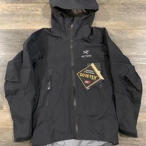 Arc’teryx Beta SV SZ M